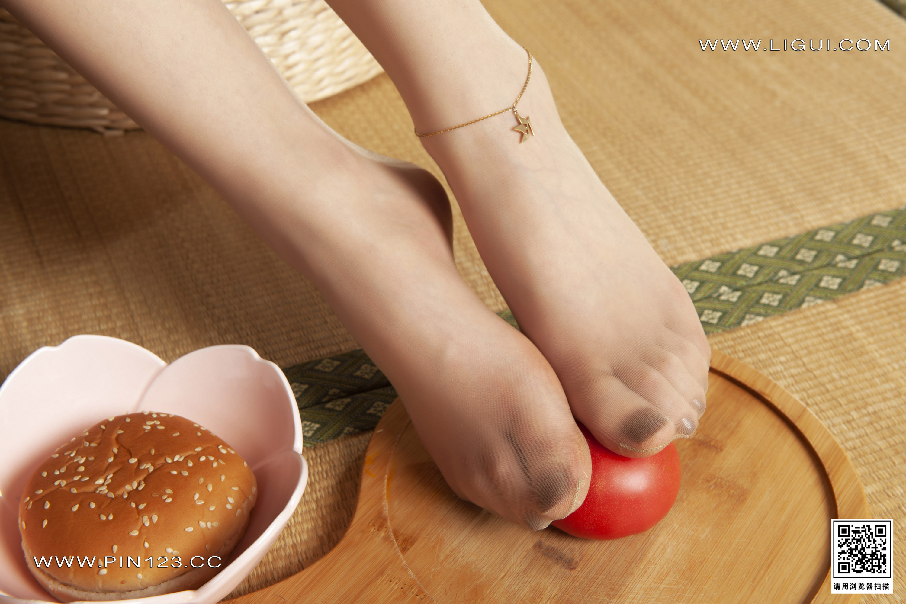 Ligui丽柜 2023.04.24 《肉丝汉堡》 橙子